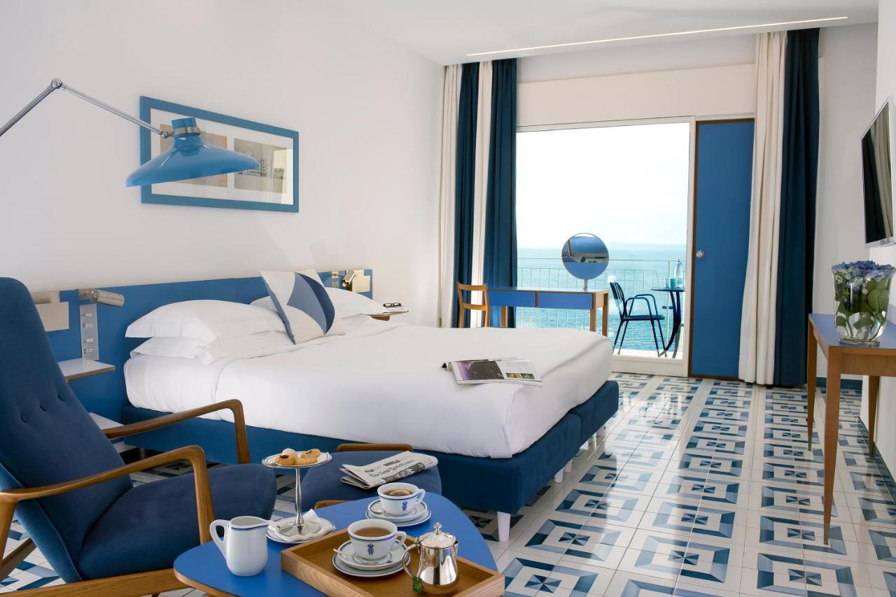 Deluxe Double or Twin Room with Sea View,1433498884:JPEG